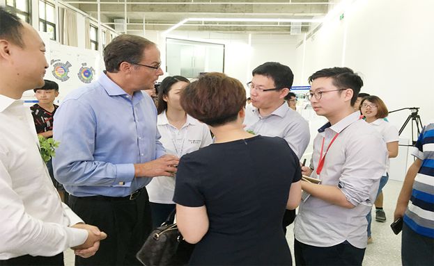 口譯服務(wù)規(guī)范報(bào)價(jià)是多少?有什么標(biāo)準(zhǔn)?