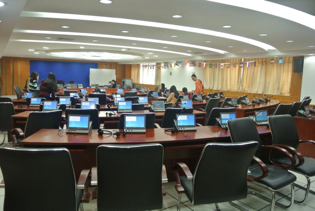 2020年英語同聲傳譯收費標準新規(guī)則你Get到了嗎?